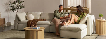 小さなリビングルームに最適なソファデザイン